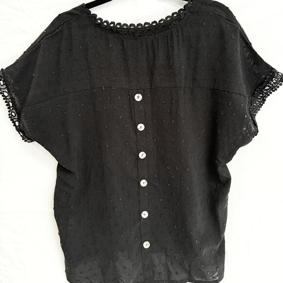 Women's Crewneck Lace Boho-Chic Short Sleeve Blouse - Picture 3 of 3